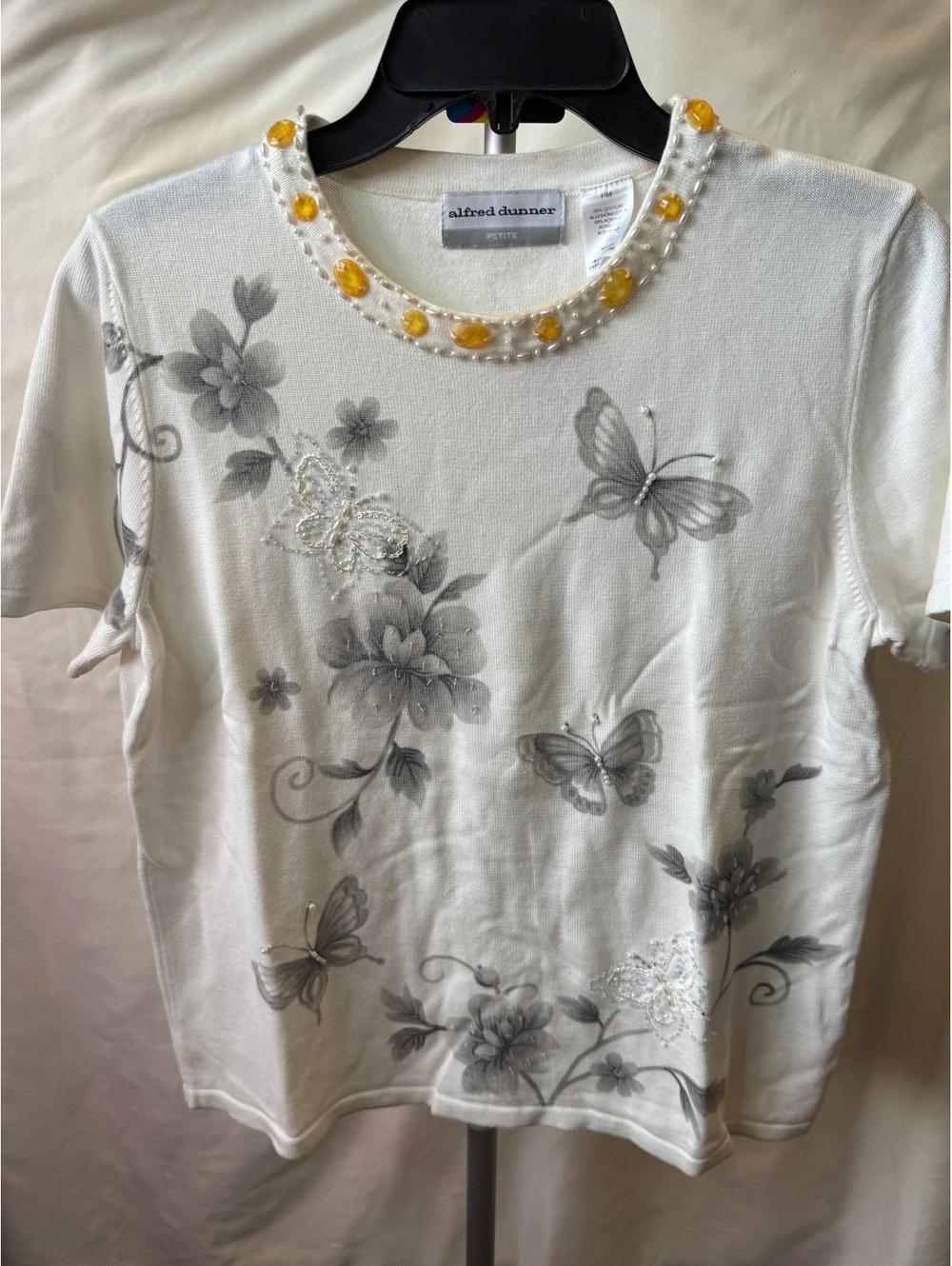 Alfred Dunner Petite Medium White Floral Butterfly Beaded T-Shirt NWOT